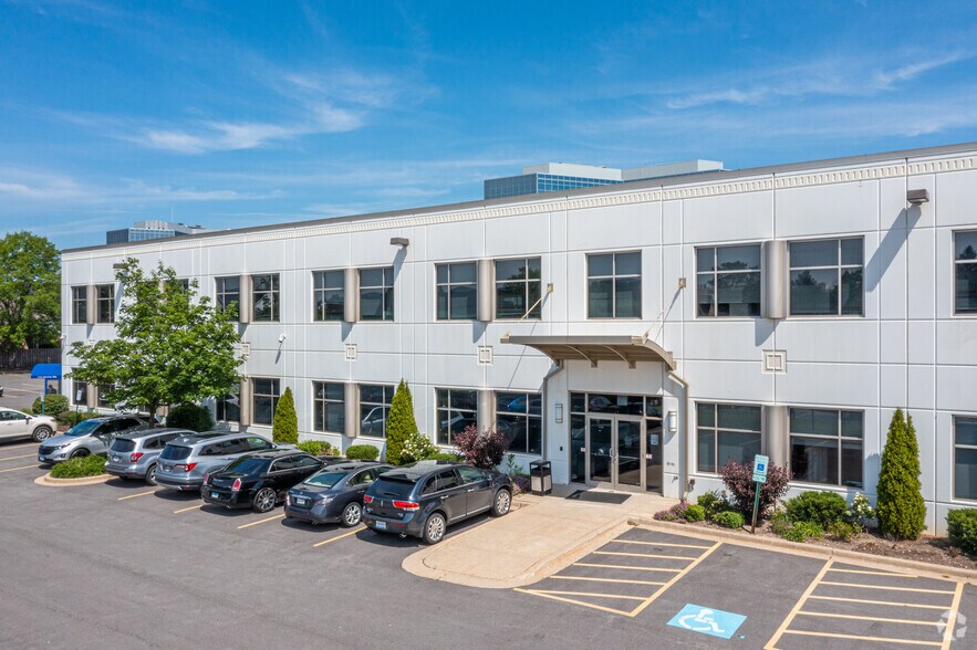 More Photos Of 2400 S Wolf Rd, Westchester Office For Sale