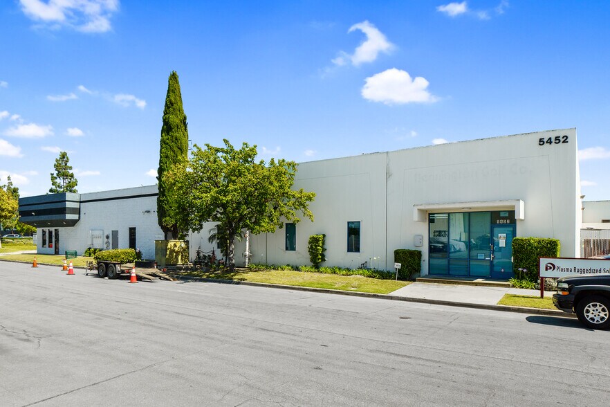 More Photos Of 5482 Business Dr, Huntington Beach Manufacturing For Lease