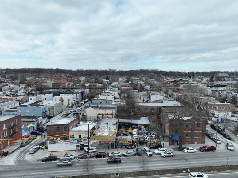 More Photos Of 3053 Atlantic Ave, Brooklyn Auto Repair For Sale