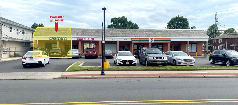 More Photos Of 1299 Roosevelt Ave, Carteret General Retail For Lease