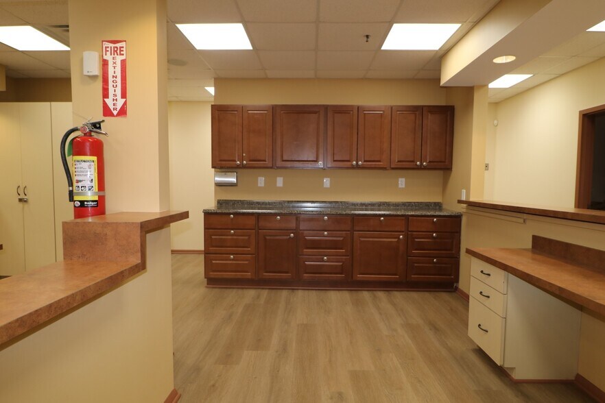 More Photos Of 1167 McBride Ave, Woodland Park Medical For Lease