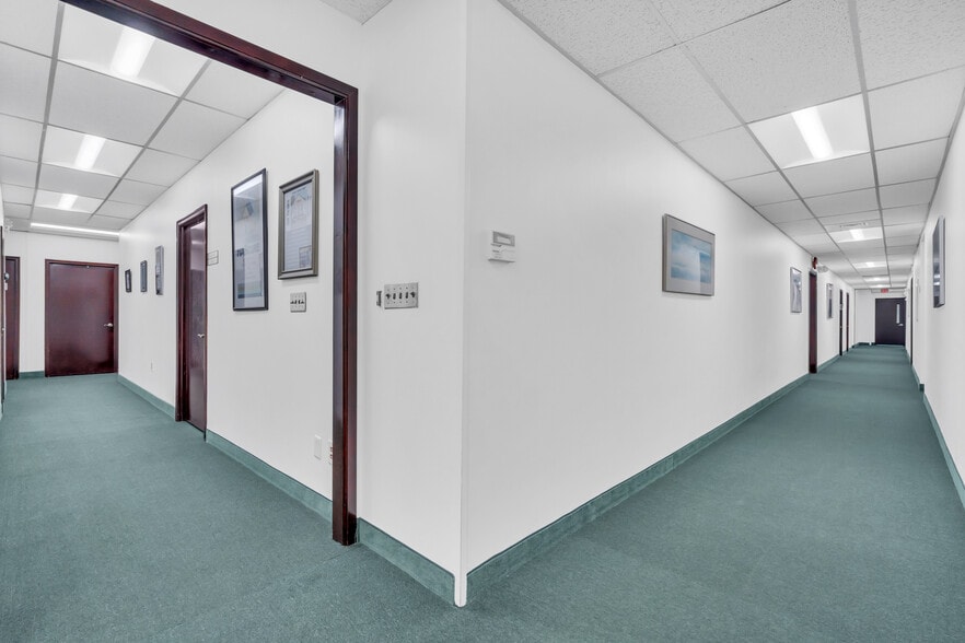 More Photos Of 788 Shrewsbury Ave, Tinton Falls Office For Sale