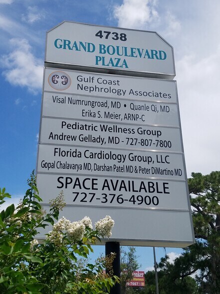 More Photos Of 4738 Grand Blvd, New Port Richey Medical For Lease