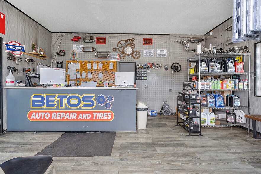 More Photos Of 3593 S Military Trl, Lake Worth Auto Repair For Sale