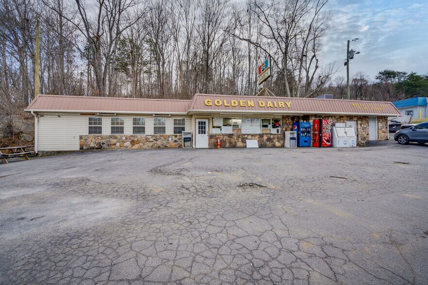Primary Photo Of 4002 Highway 66, Rogersville Freestanding For Sale