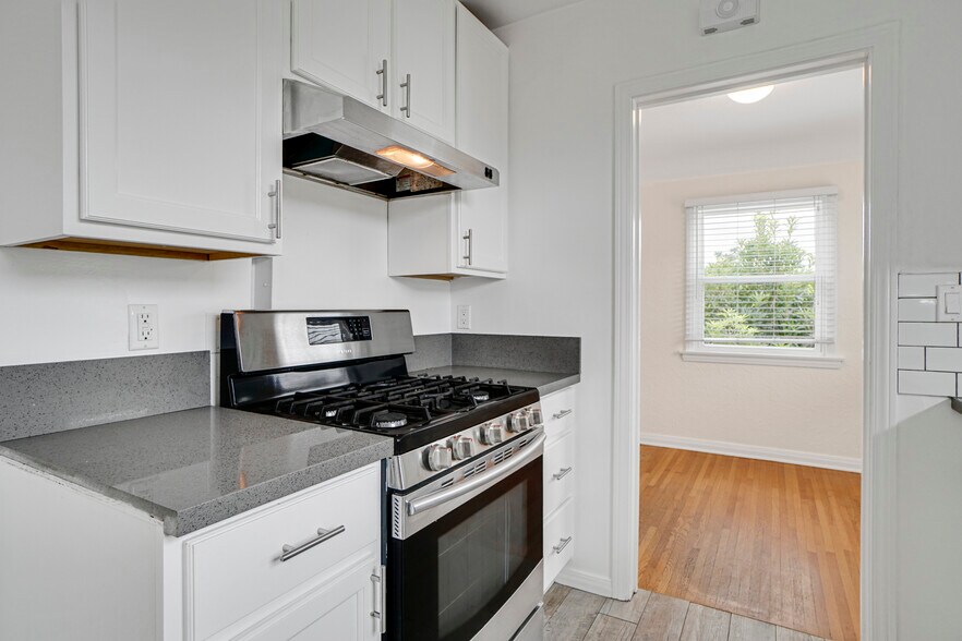 More Photos Of 2250 Magnolia Ave, Long Beach Multifamily For Sale