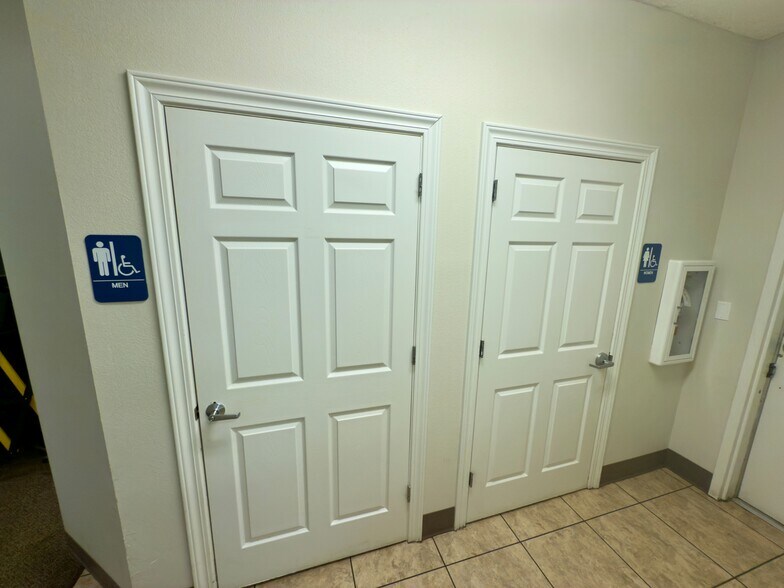 More Photos Of 511 Phyllis St, Pensacola Medical For Sale