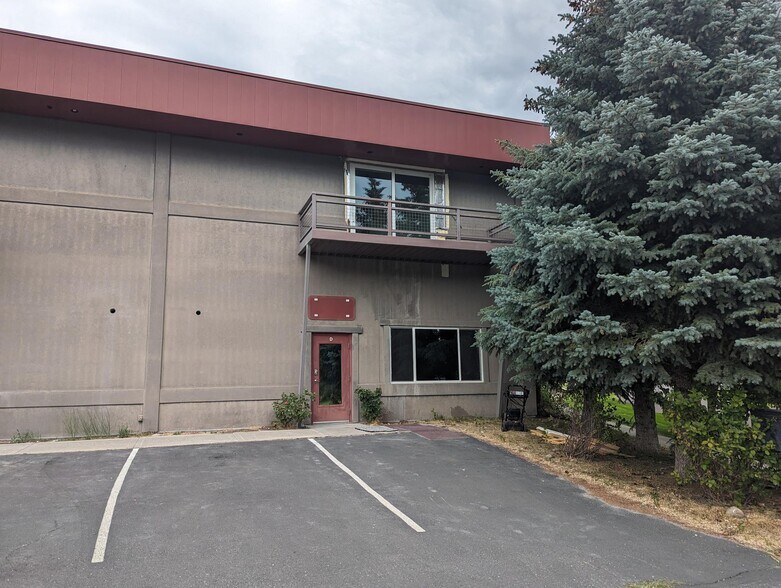 More Photos Of 1730 Lear Ln, Hailey Service For Lease