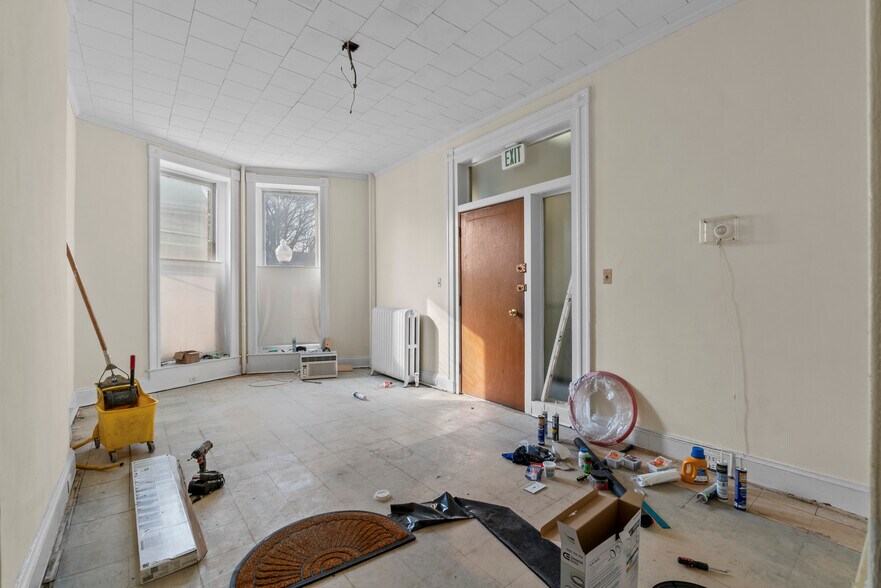 More Photos Of 2541 St Paul St, Baltimore Office For Sale