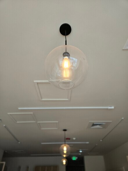 More Photos Of 666 Bridgeway, Sausalito General Retail For Sale