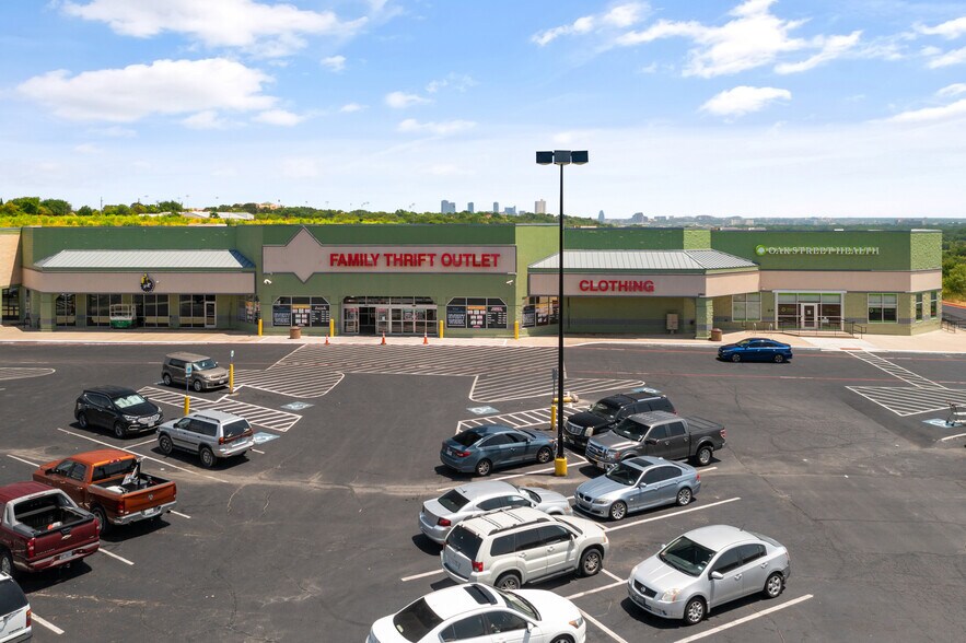 More Photos Of 1900-1978 Ephriham Ave, Fort Worth Unknown For Lease