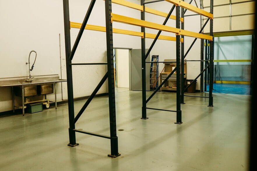 More Photos Of 4800 S Spoede Ln, Warrenton Refrigeration Cold Storage For Sale