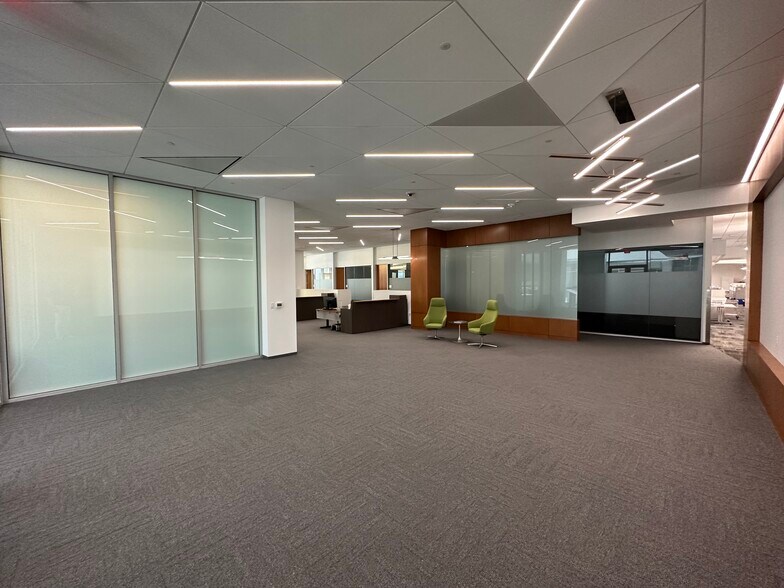 More Photos Of 150 Peabody Pl, Memphis Office For Lease