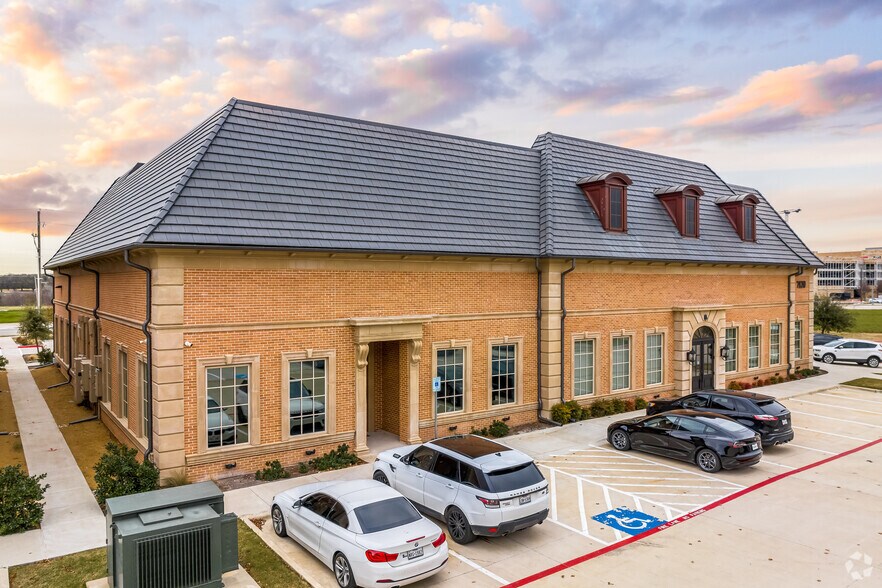 More Photos Of 7110 Preston Rd, Plano Unknown For Lease