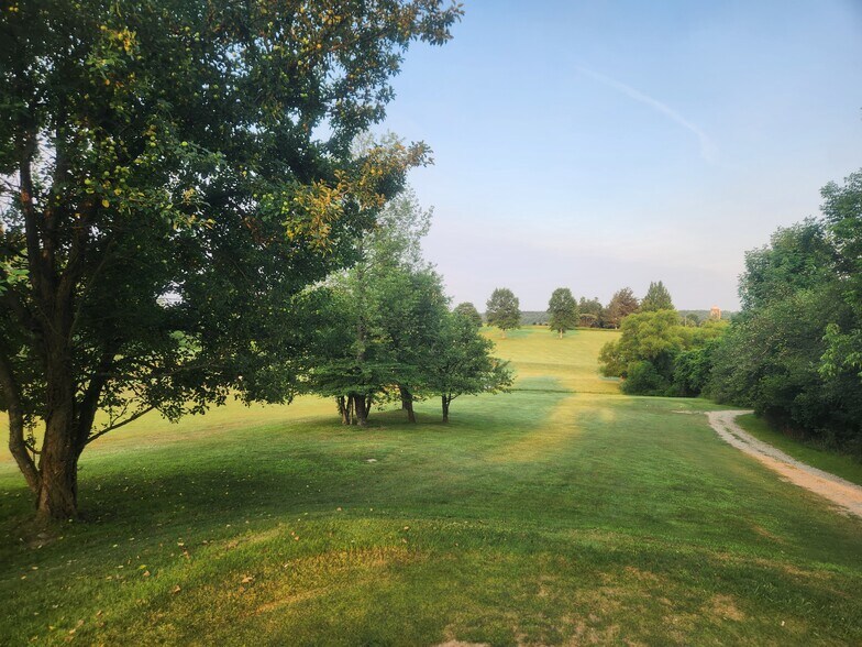 More Photos Of 7830 Knoyle Rd, Wattsburg Sports And Entertainment For Sale