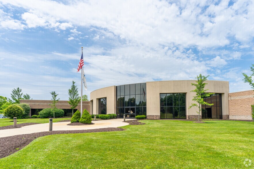 More Photos Of 4444 Innovation Way, Allentown Manufacturing For Lease