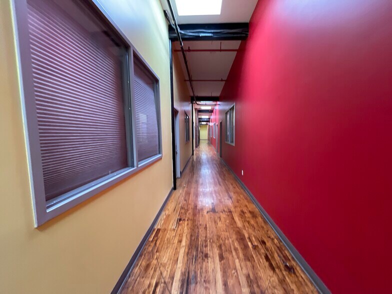 More Photos Of 55 Meadow St, Brooklyn Manufacturing For Lease