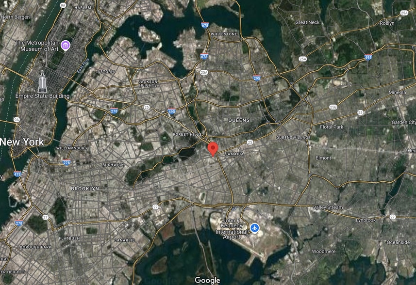 More Photos Of 13204 Jamaica Ave, Richmond Hill Storefront Retail Residential For Sale