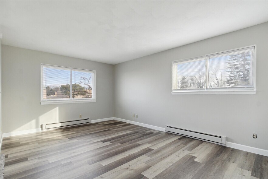 More Photos Of 6301 Frank N Dot Ct, Lansing Apartments For Sale