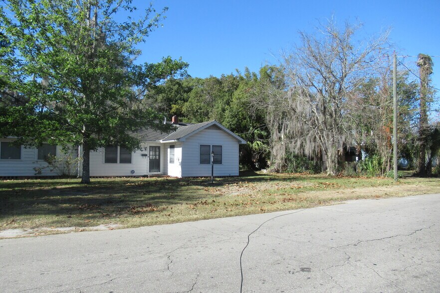 More Photos Of 110 NE 10th St, Gainesville Land For Sale