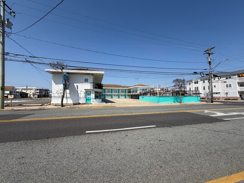 More Photos Of 4800 Atlantic Ave, Wildwood Hotel For Sale