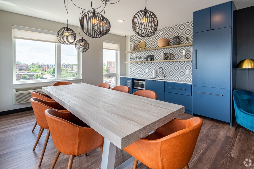 More Photos Of 1725 Nicollet Ave, Minneapolis Apartments For Lease