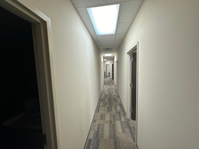 More Photos Of 1070-1078 Classic Rd, Apex Flex For Lease