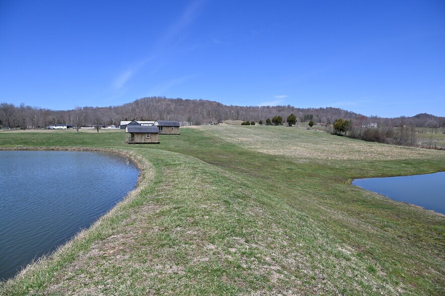 More Photos Of 8521 Liberty Rd, Campbellsville Land For Sale