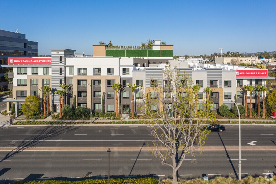 More Photos Of 185 S State College Blvd, Brea Apartments For Lease