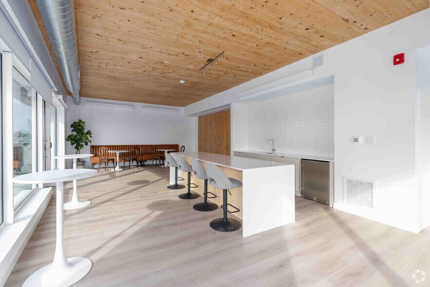 More Photos Of 154 Broadway, Somerville Apartments For Lease