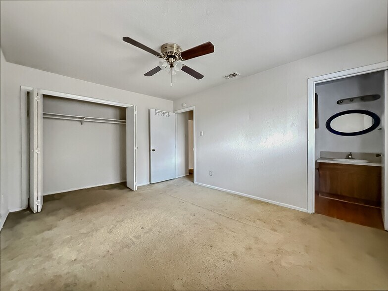 More Photos Of 3701-3740 Thornberry Ct, Corpus Christi Apartments For Sale
