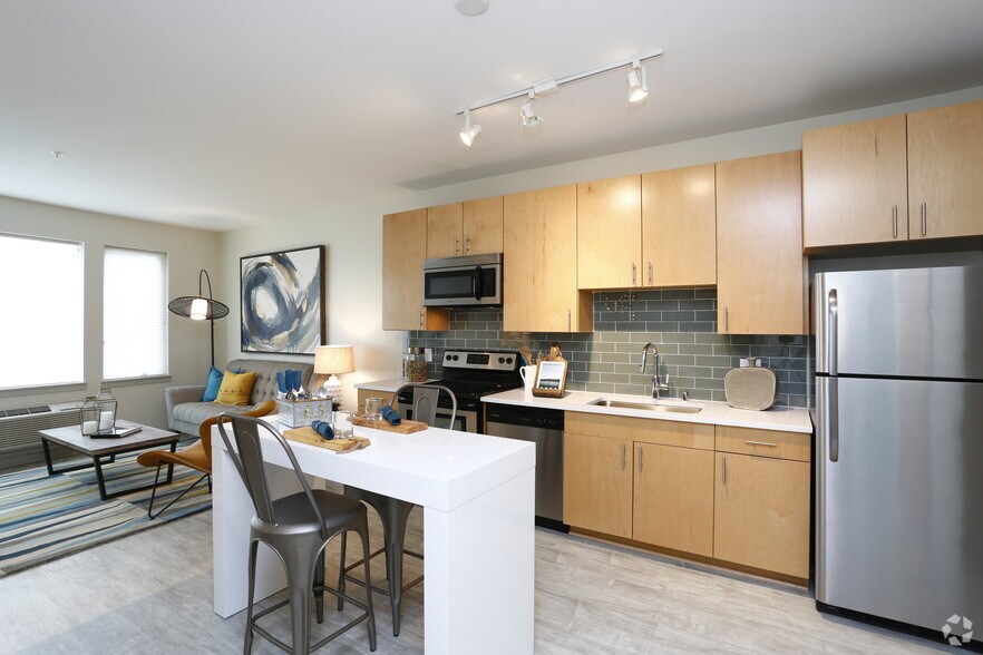 More Photos Of 2424-2434 W Caithness Pl, Denver Apartments For Lease