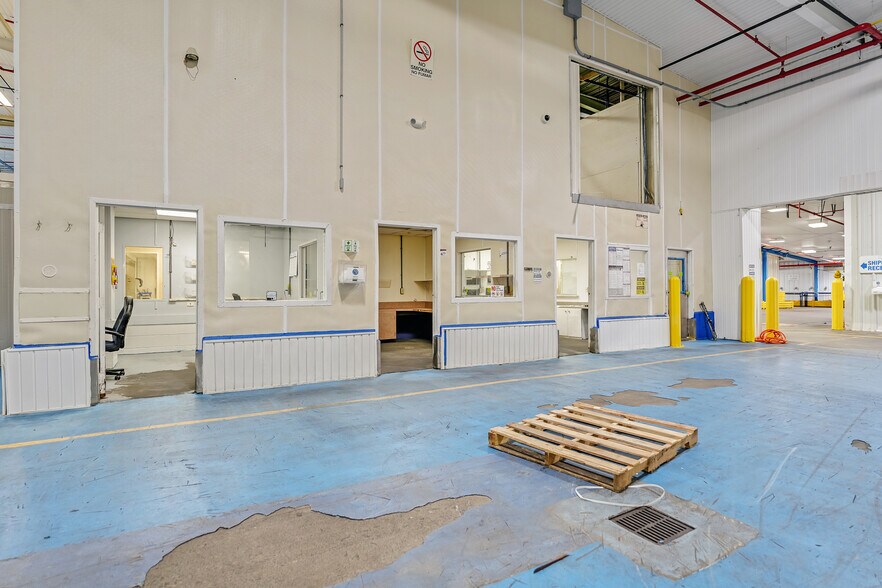 More Photos Of 86 Macarthur Dr, New Bedford Warehouse For Sale