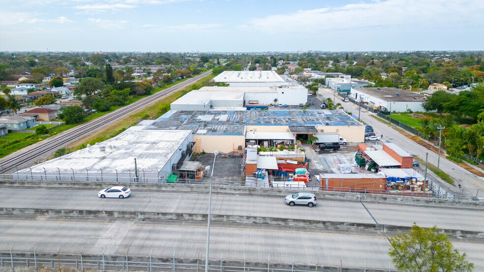 More Photos Of 1240 NW 74th St, Miami Warehouse For Sale
