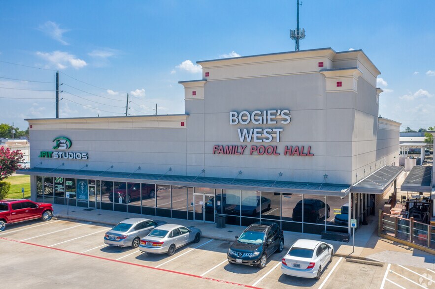 More Photos Of 9606-9638 Jones Rd, Houston Unknown For Lease