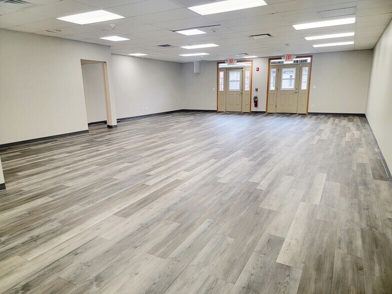 More Photos Of 16614 W 159th St, Lockport Office For Lease