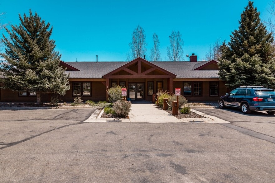 Primary Photo Of 700 Bitner Rd, Park City Office For Sale