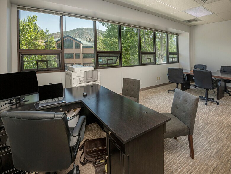 More Photos Of 30 Benchmark Rd, Avon Office For Sale