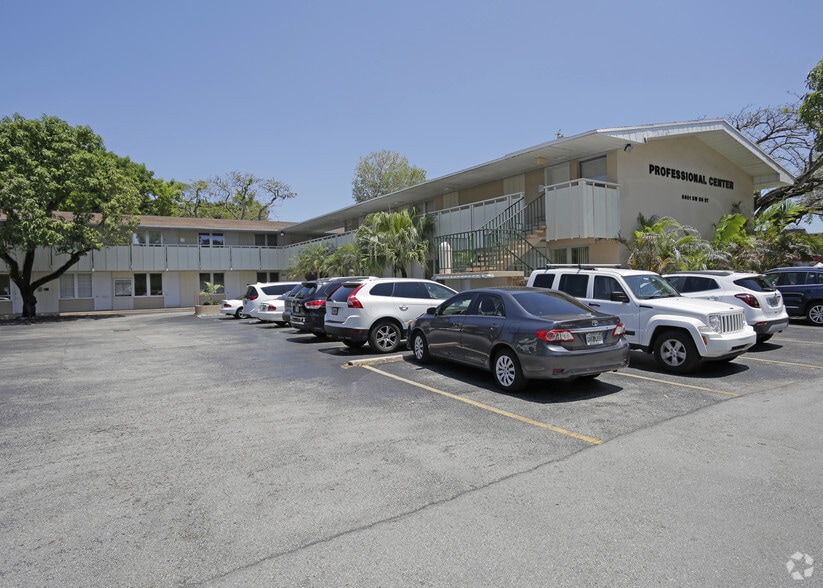 Primary Photo Of 6601 SW 80th St, Miami Medical For Lease