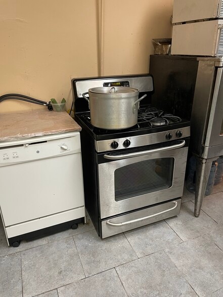 More Photos Of 4725 Park Ave, Bronx Religious Facility For Sale