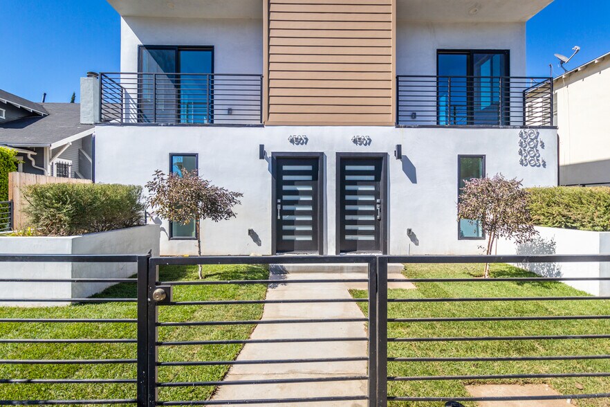 More Photos Of 4505 18th, Los Angeles Apartments For Sale