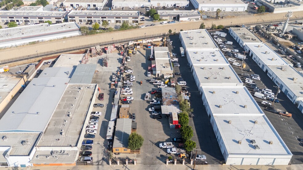 More Photos Of 669 Arroyo St, San Fernando Manufacturing For Sale