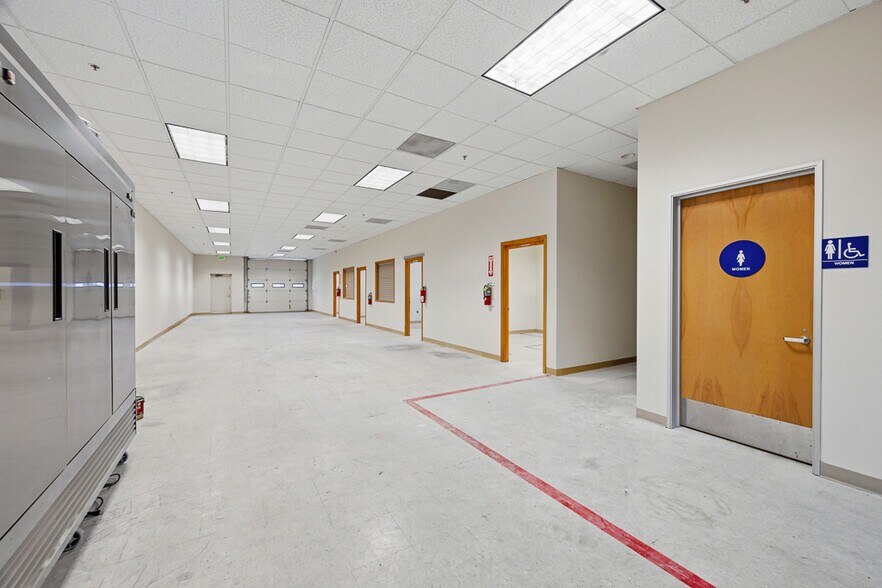 More Photos Of 2130-2162 Ringwood Ave, San Jose Showroom For Sale