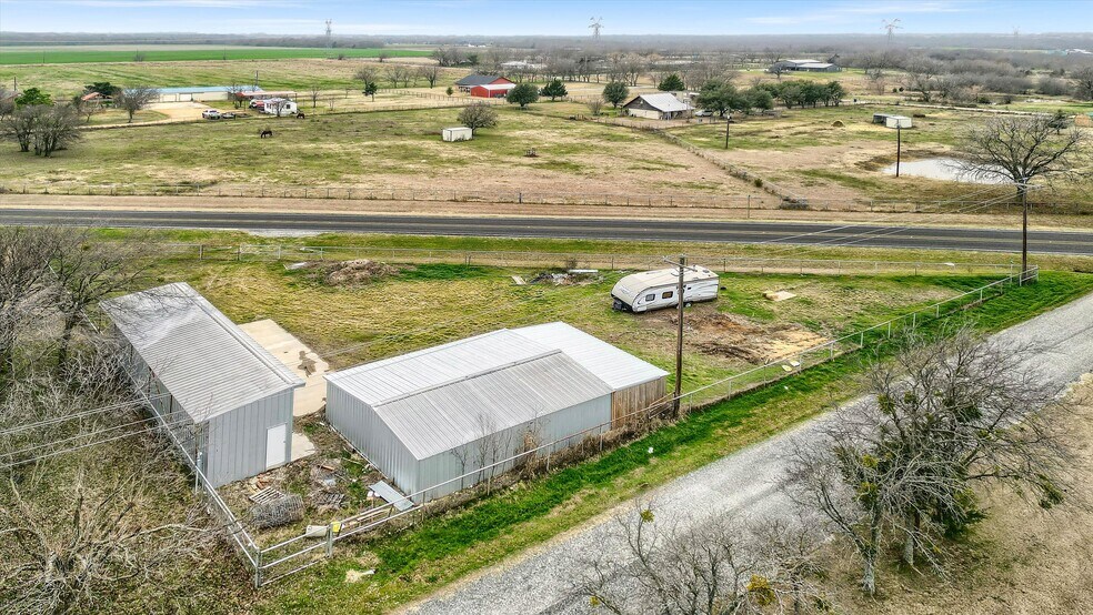 More Photos Of FM 902 and Cobler Road, Collinsville Light Distribution For Lease