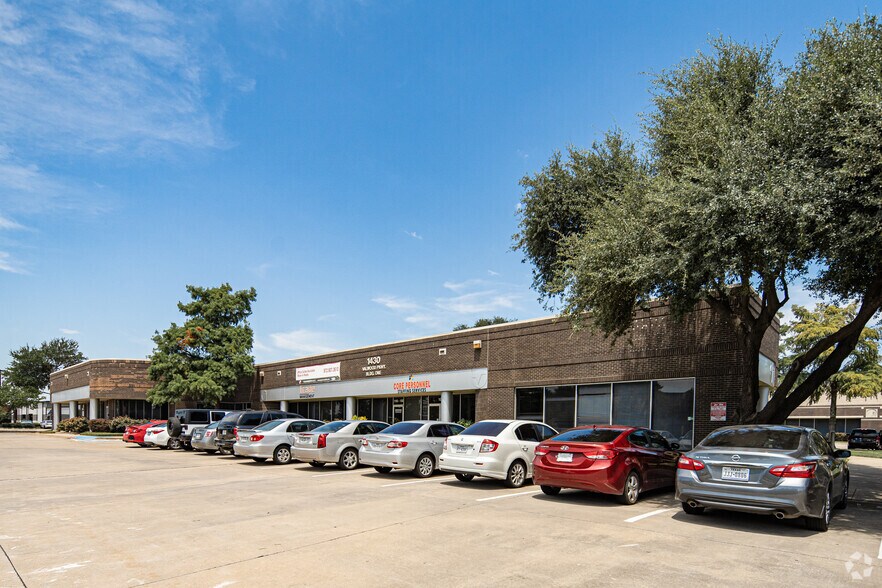 More Photos Of 1313 Valwood Pky, Carrollton Unknown For Lease