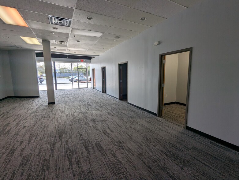 More Photos Of 602-624 Barnes Blvd, Rockledge Unknown For Lease