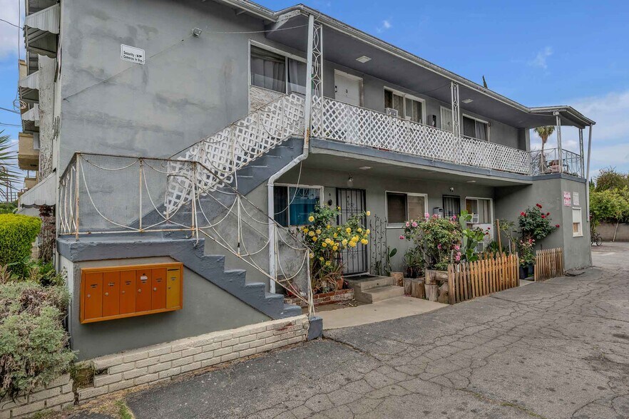 More Photos Of 6860-6870 Hazeltine Ave, Van Nuys Apartments For Sale