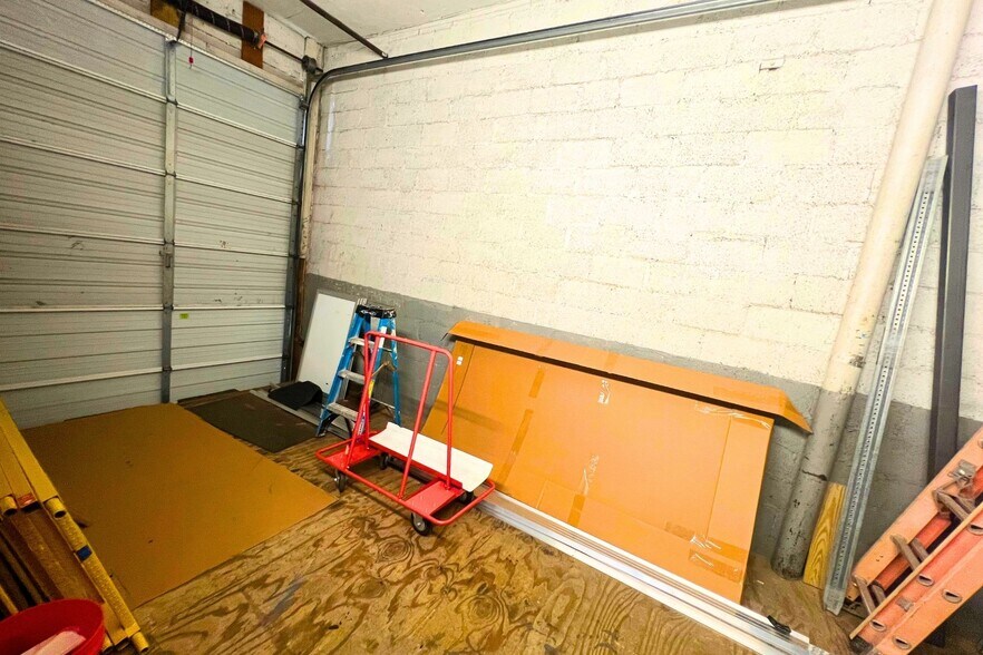 More Photos Of 72 68th St, Guttenberg Flex For Lease