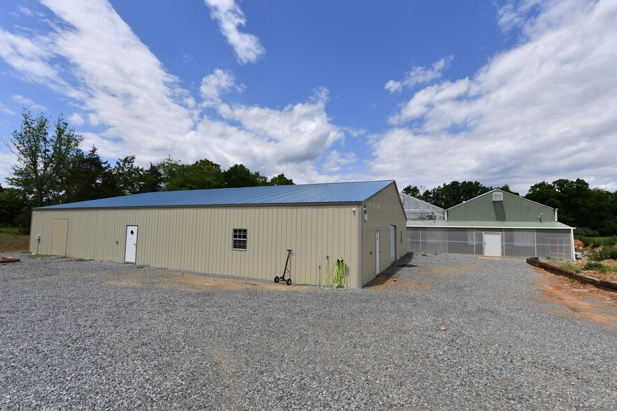 More Photos Of 1070 Wadesville Rd, Berryville Light Manufacturing For Sale