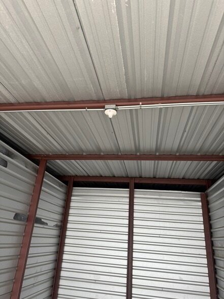 More Photos Of 1424 N Gulf Ave, Crystal River Self Storage For Lease